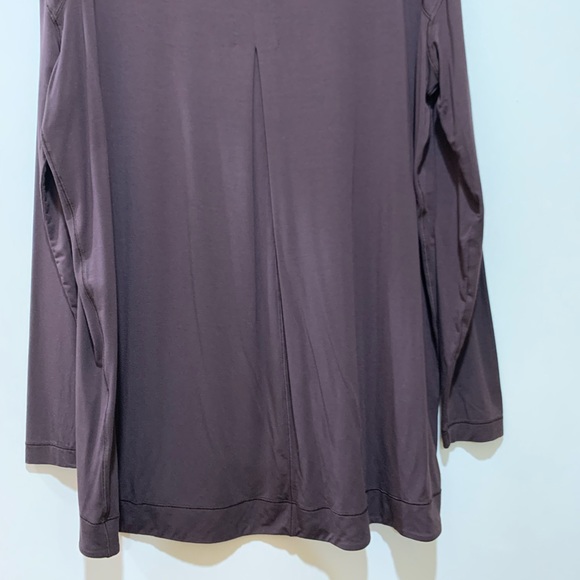 Lululemon 💋 long sleeves top - Picture 6 of 13